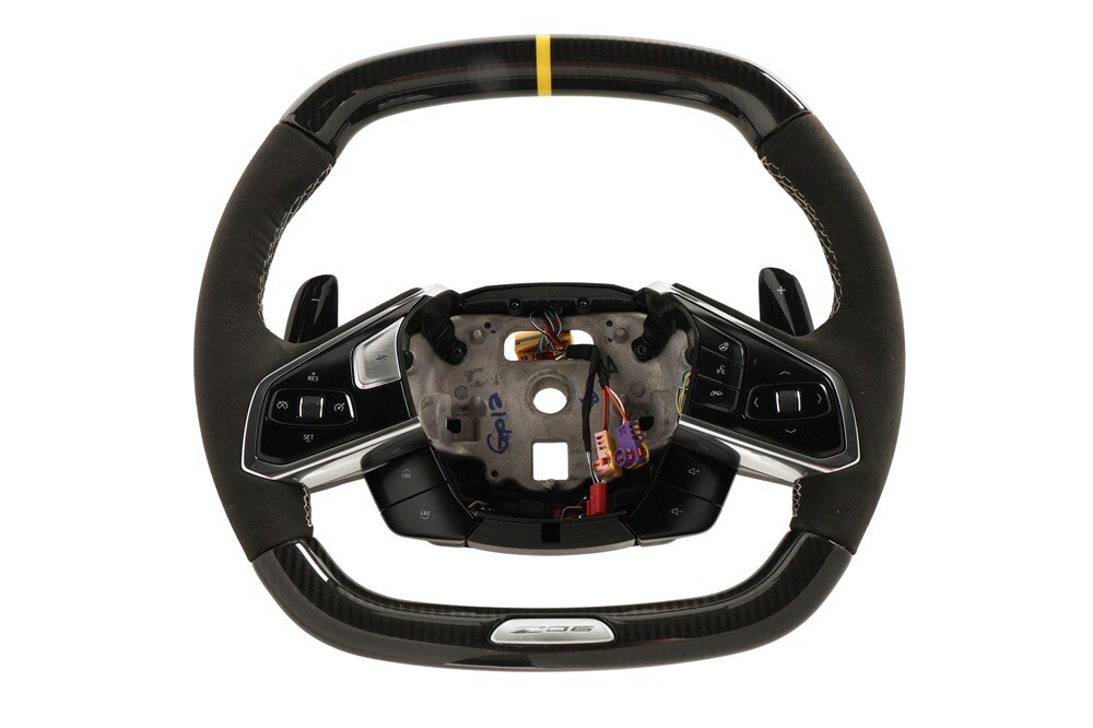 GM Genuine Parts Exposed Carbon Fiber Steering Wheel