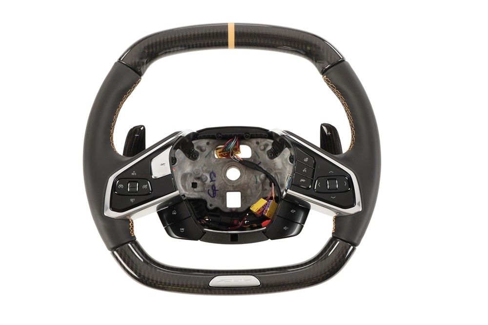 GM Genuine Parts Exposed Carbon Fiber Steering Wheel