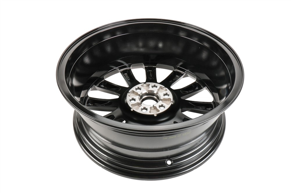 GM Genuine Parts 20x8in Aluminum Front and Rear Wheel | 85525506
