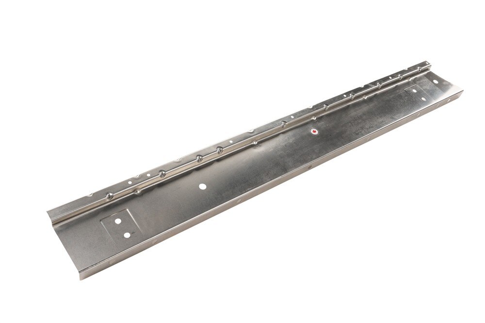 GM Genuine Parts Passenger Side Body Side Inner Lower Panel Filler