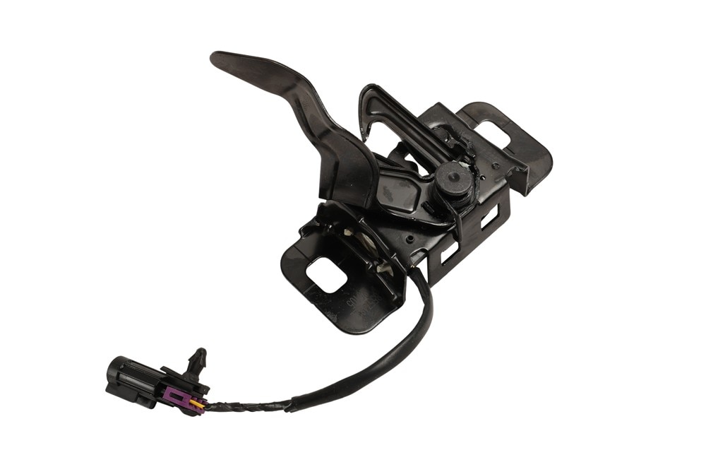 GM Genuine Parts Hood Primary and Secondary Latch