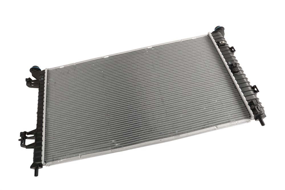 GM Genuine Parts Engine Radiator