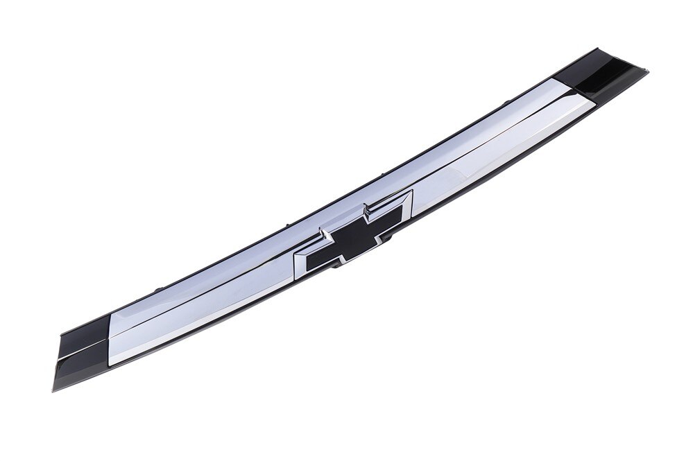GM Genuine Parts Exterior Bright Chrome Rear Closure Center Applique
