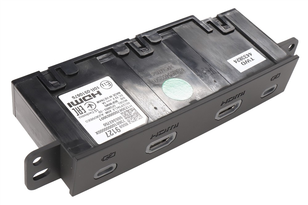 GM Genuine Parts Audio/Video Receptacle