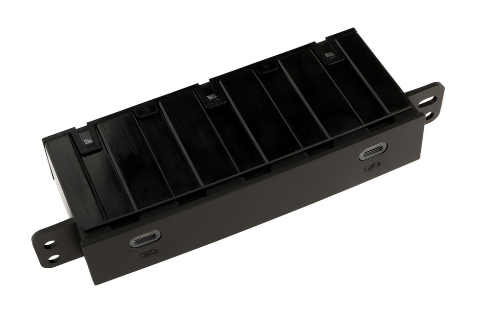 GM Genuine Parts Dual Charge Only Receptacle