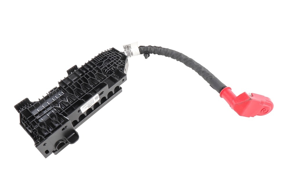GM Genuine Parts Battery Distribution Engine Compartment Fuse Block