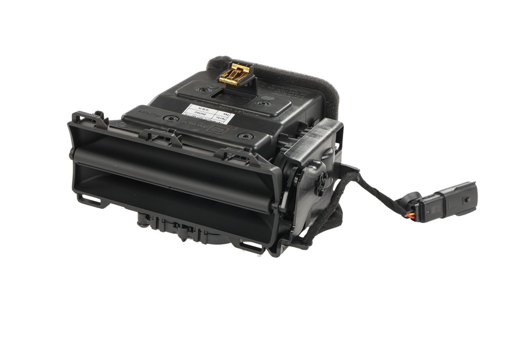 GM Genuine Parts Backen Black Driver Side Instrument Panel Center Air Outlet