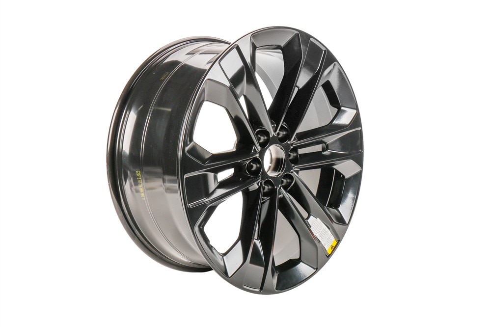 GM Genuine Parts Black Front and Rear Wheel