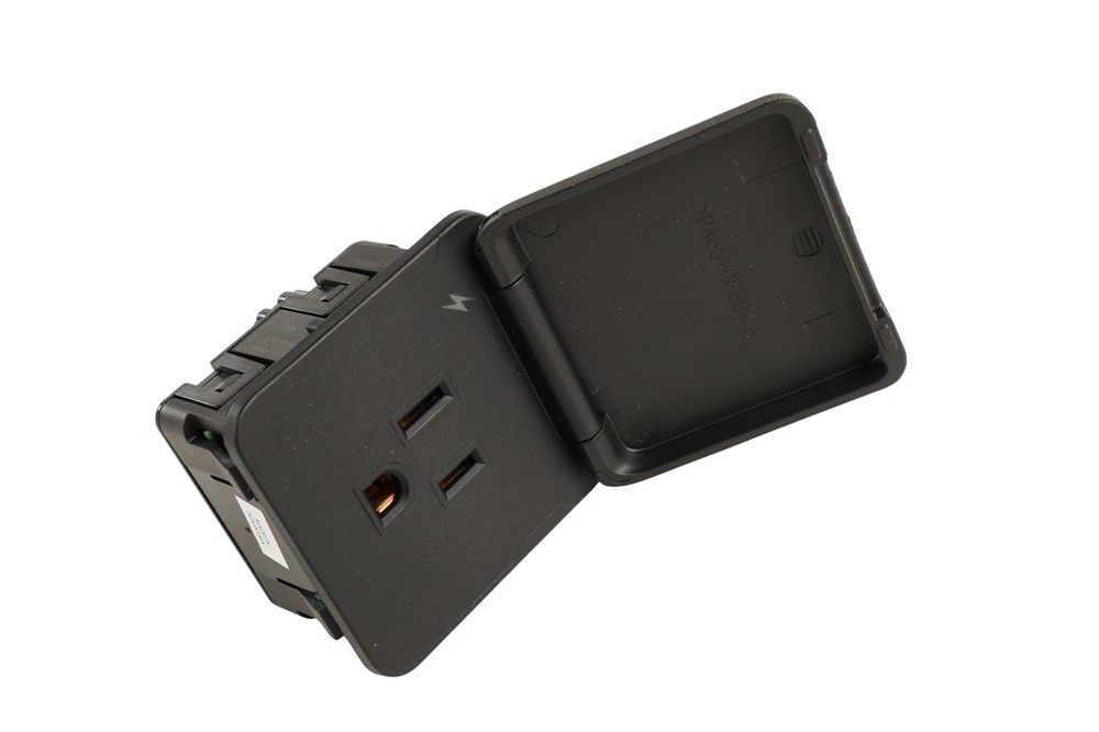 GM Genuine Parts Jet Black Accessory Power Receptacle