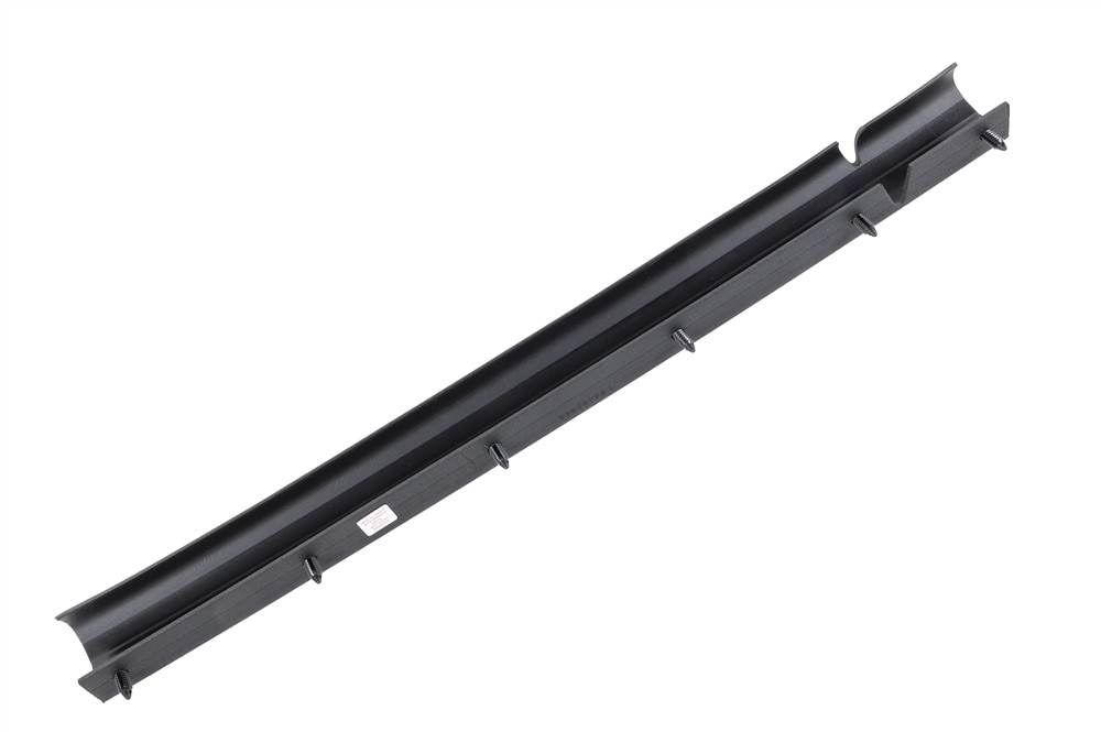 GM Genuine Parts Driver Side Pickup Box Front End Panel Air Deflector