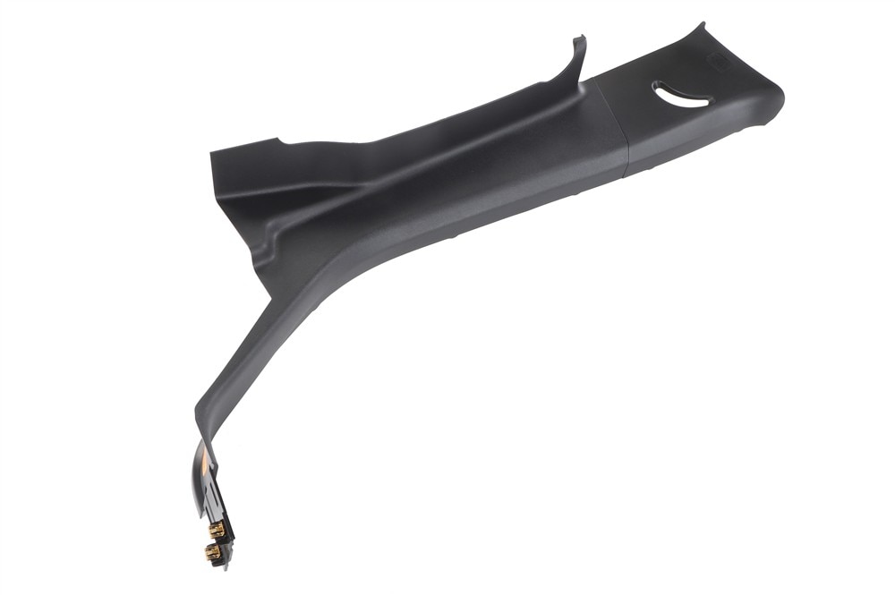 GM Genuine Parts jet Black Body Driver Side Rear Window Garnish Molding