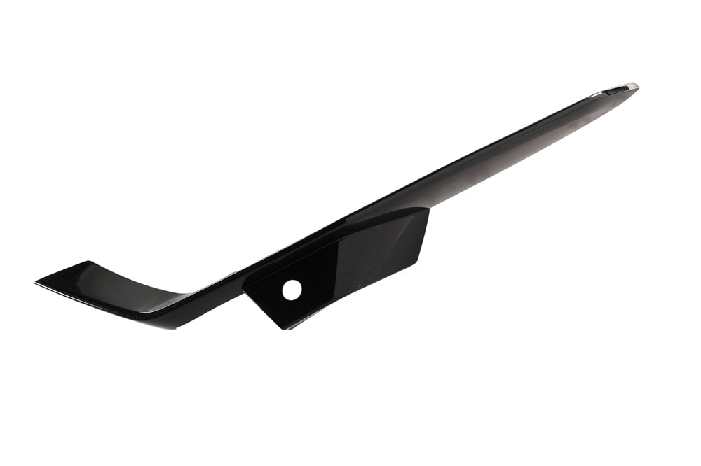 GM Genuine Parts Carbon Flash Black Front Passengers Side Outer Grille Opening Bezel