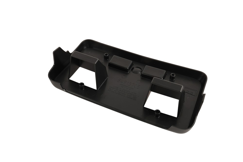 GM Genuine Parts Front License Plate Bracket