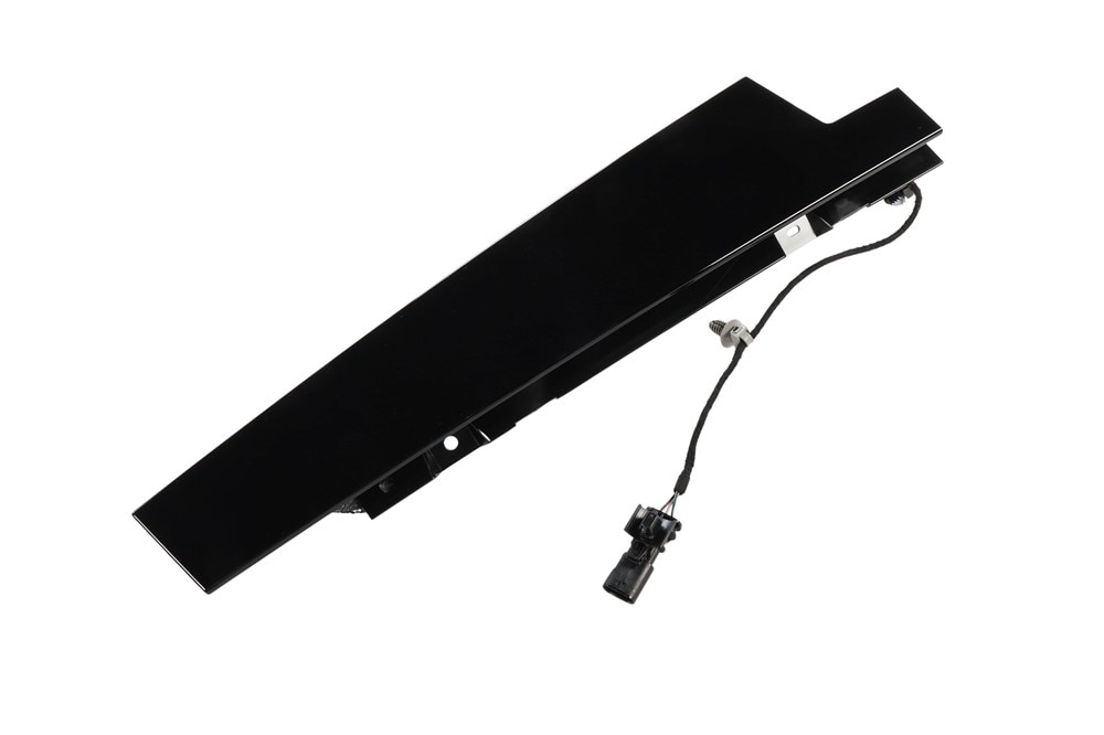 GM Genuine Parts Front Driver Side Door Window Frame Rear Applique