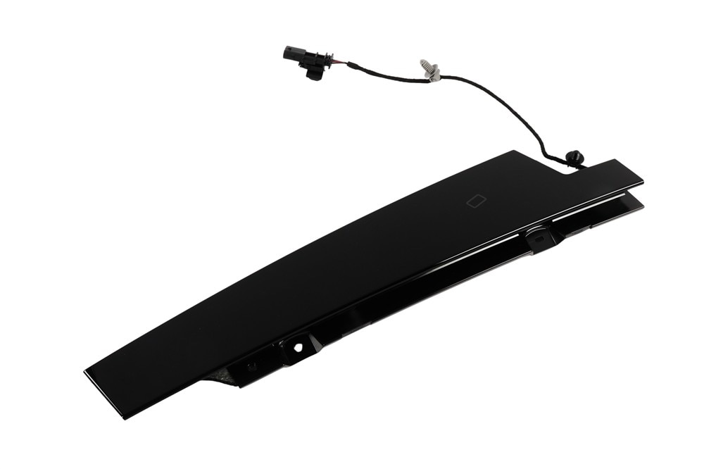 GM Genuine Parts Front Driver Side Door Window Frame Rear Applique