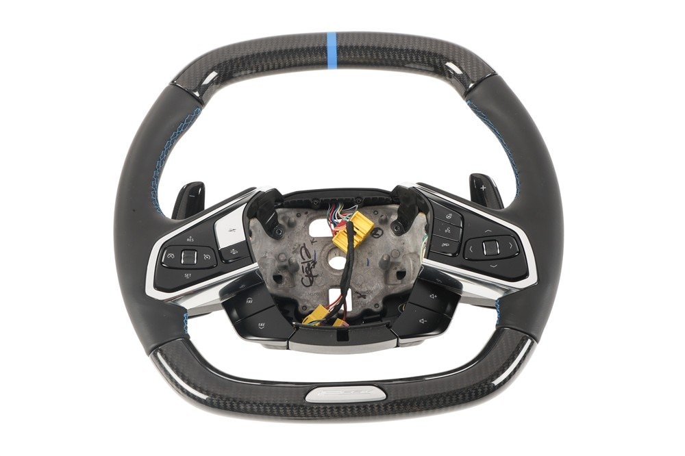 GM Genuine Parts Exposed Carbon Fiber Steering Wheel