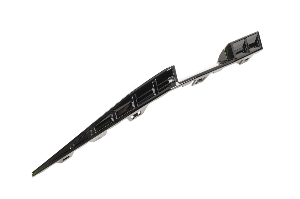 GM Genuine Parts Black Front Bumper Fascia Passenger Side Molding