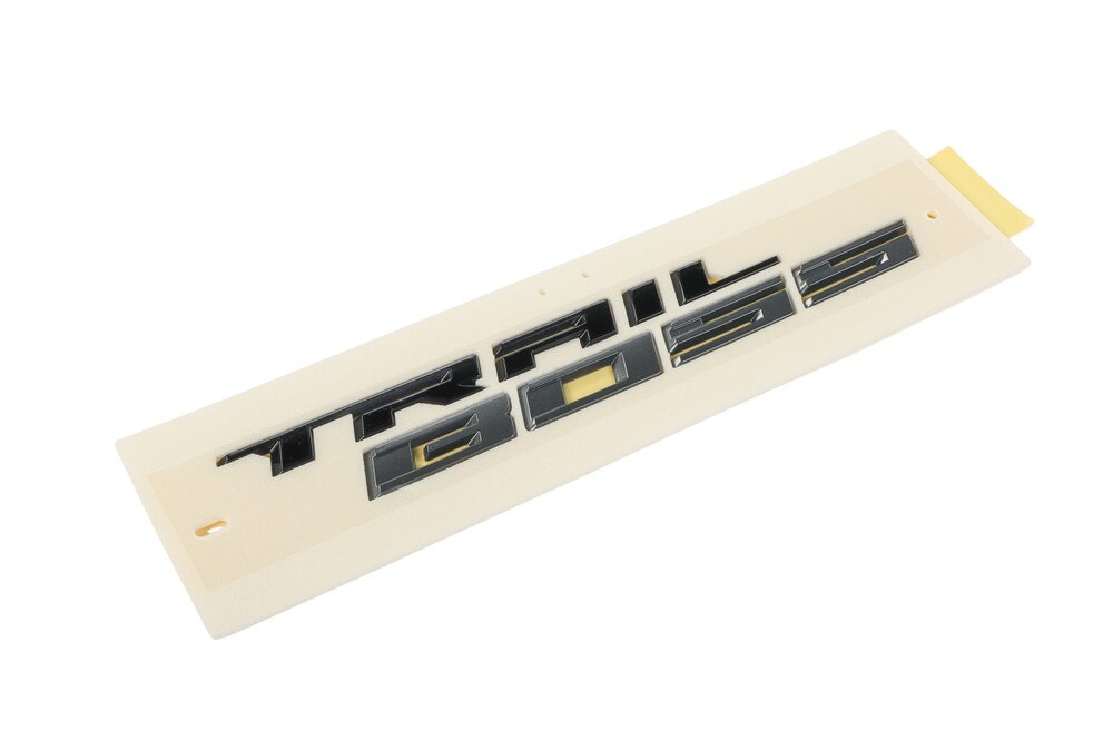 GM Genuine Parts Black Center Pillar Emblem