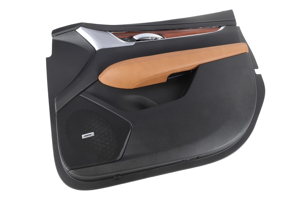 GM Genuine Parts Black Front Passenger Side Door Trim