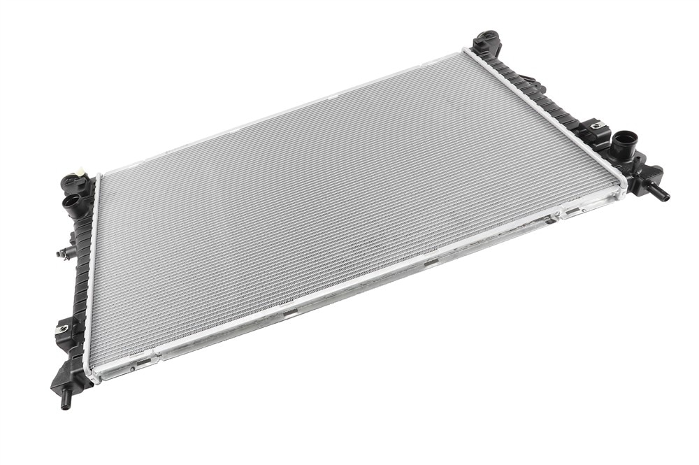 GM Genuine Parts Engine Radiator