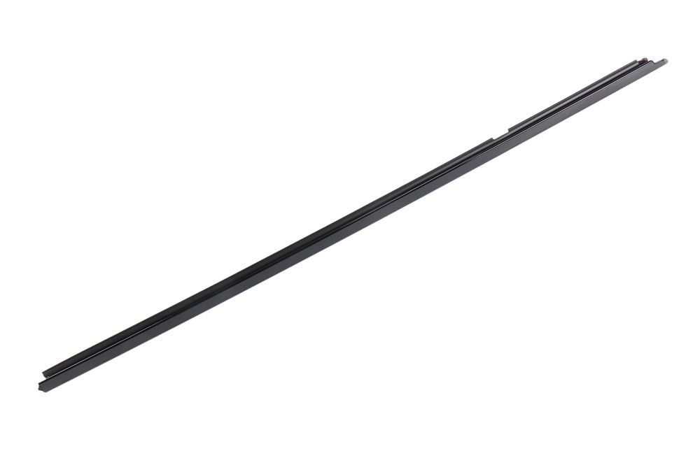 GM Genuine Parts Front Passenger Side Door Window Belt Reveal Molding