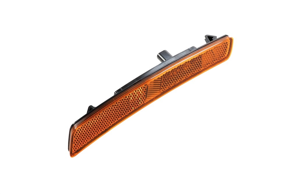 GM Genuine Parts Front Passenger Side Marker Lamp