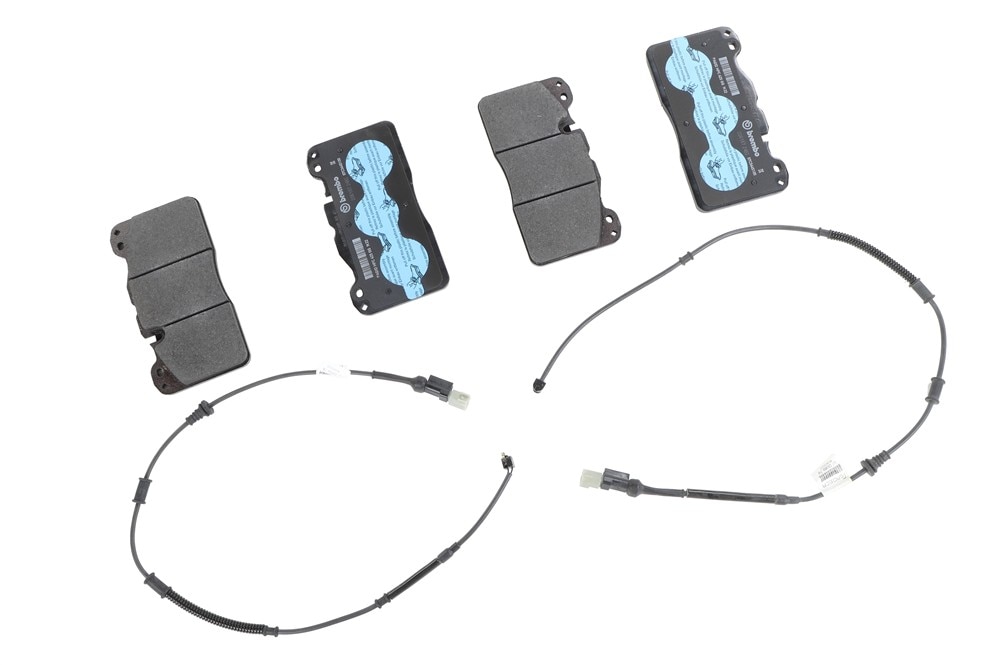 GM Genuine Parts Front Disc Brake Pad Set