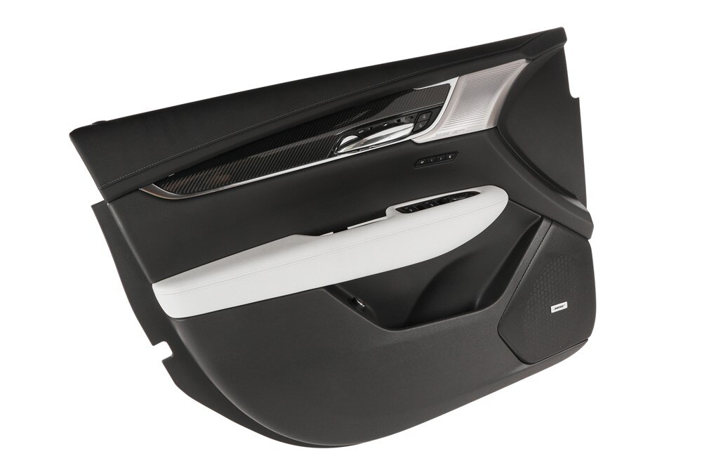 GM Genuine Parts Medium Dark Cinder Rear Compartment Floor Panel Front Trim