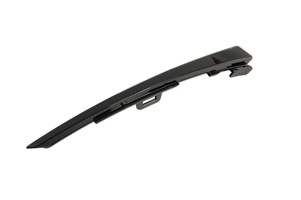 GM Genuine Parts Front Passenger Side Outer Grille Opening Bezel