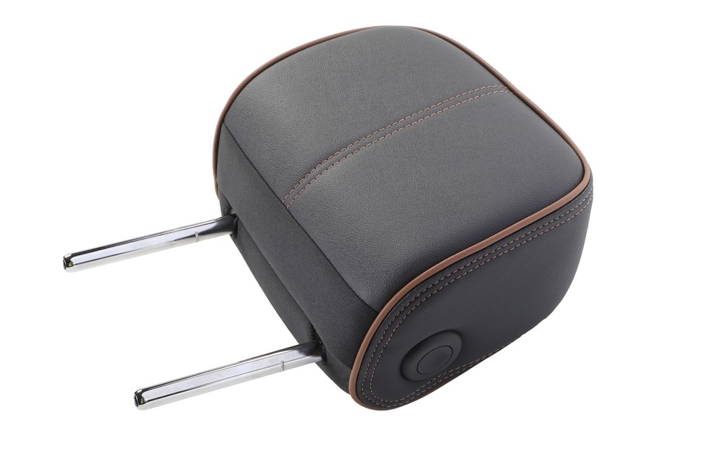 GM Genuine Parts Signet Front Seat Head Restraint