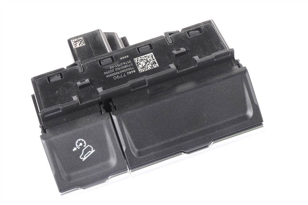 GM Genuine Parts Jet Black Passenger Side Instrument Panel Center Accessory Function Switch