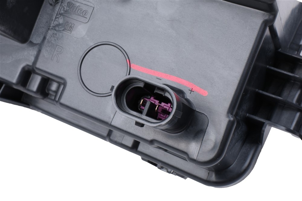 GM Genuine Parts LED Front Passenger Side Fog Lamp