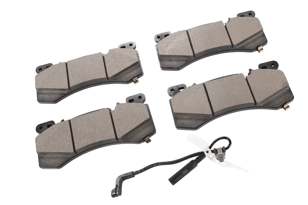 GM Genuine Parts Front Disc Brake Pad Kit