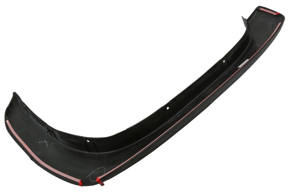 GM Genuine Parts Primed Passenger Side Front Fender Flare with Retainers