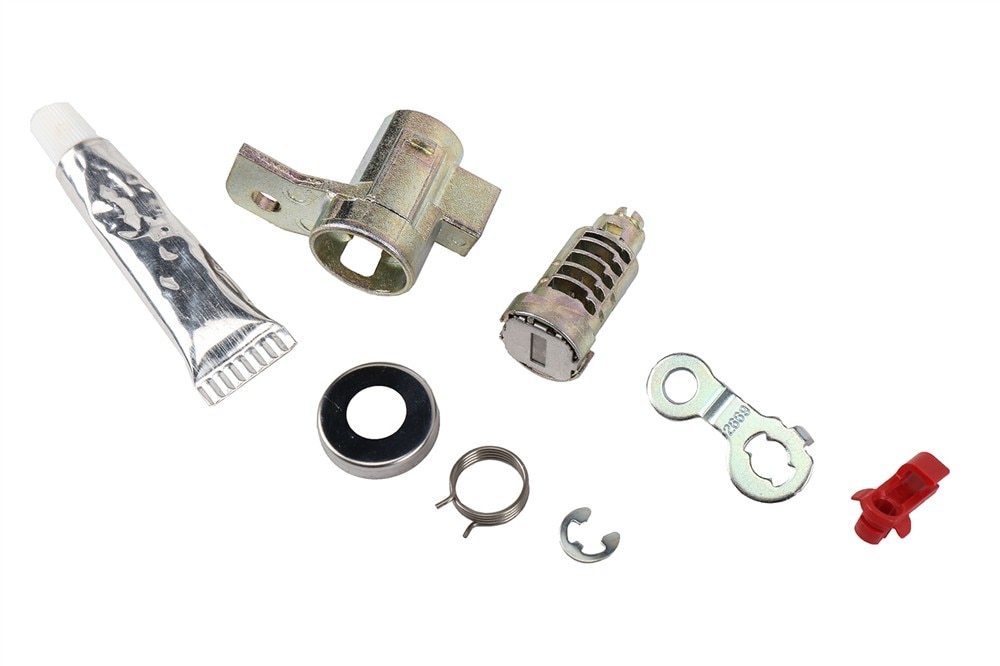 GM Genuine Parts Driver Side Front Door Lock Cylinder