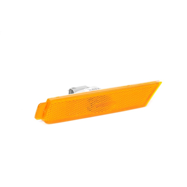 GM Genuine Parts Front Driver Side Marker Lamp