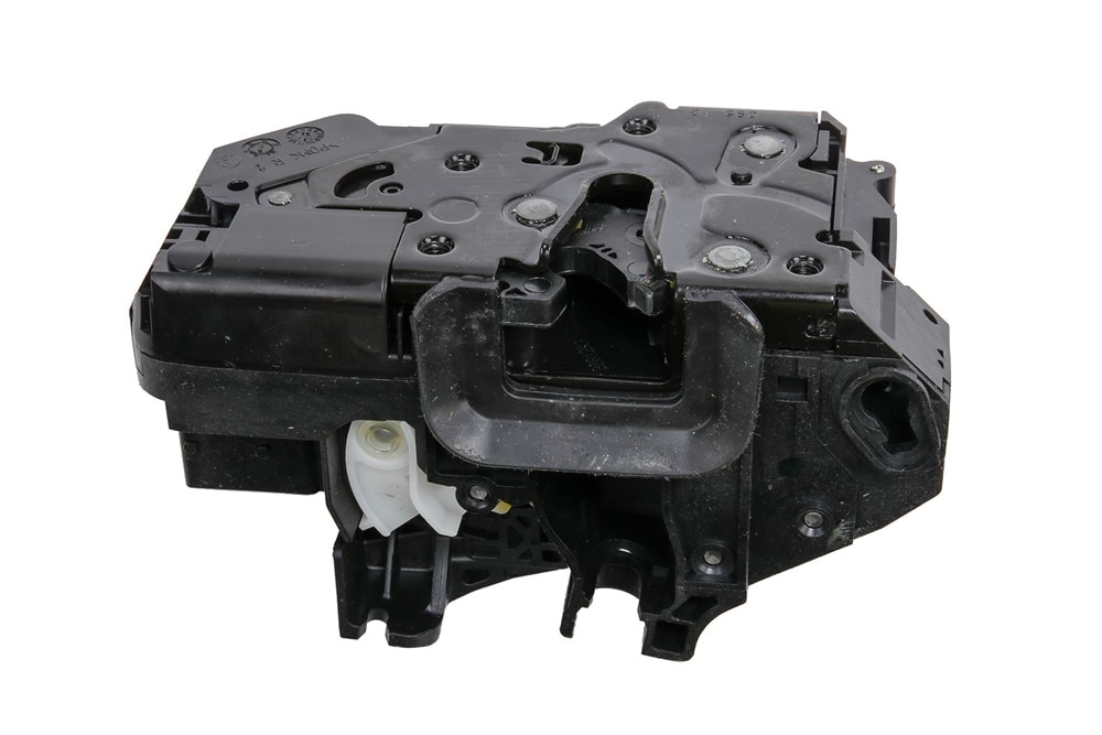 GM Genuine Parts Passenger Side Front Door Lock