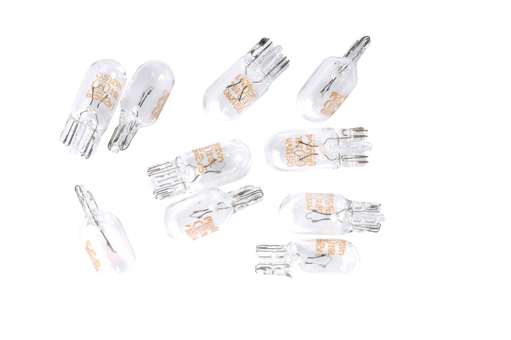 GM Genuine Parts Multi-Purpose Light Bulb
