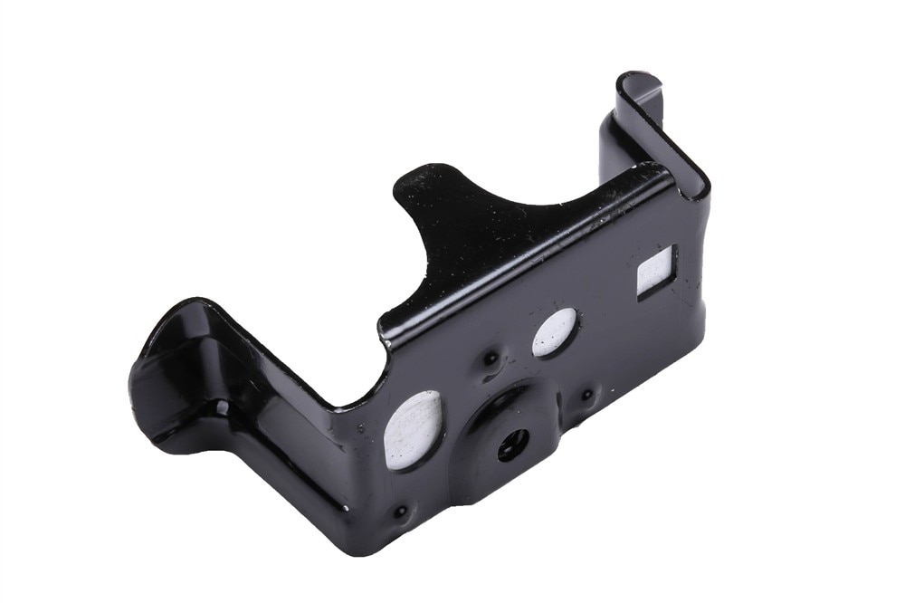 GM Genuine Parts Passenger Side Front Fender Bracket with Nut