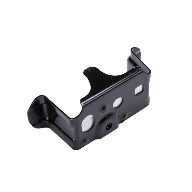 GM Genuine Parts Passenger Side Front Fender Bracket with Nut