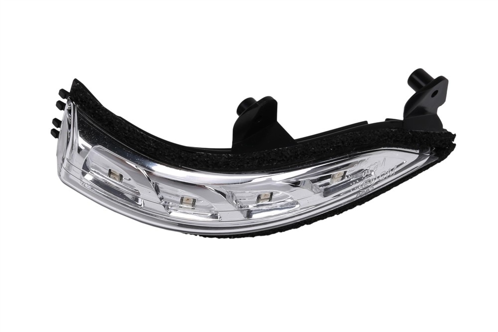 GM Genuine Parts Passenger Side Rearview Mirror Turn Signal Lamp
