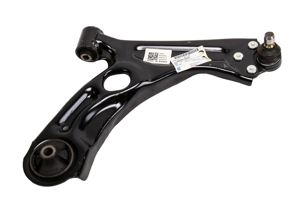 GM Genuine Parts Front Passenger Side Lower Control Arm