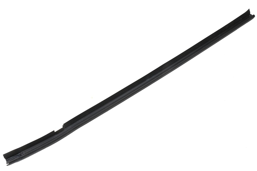 GM Genuine Parts Passenger Side Front Door Window Inner Sealing Strip
