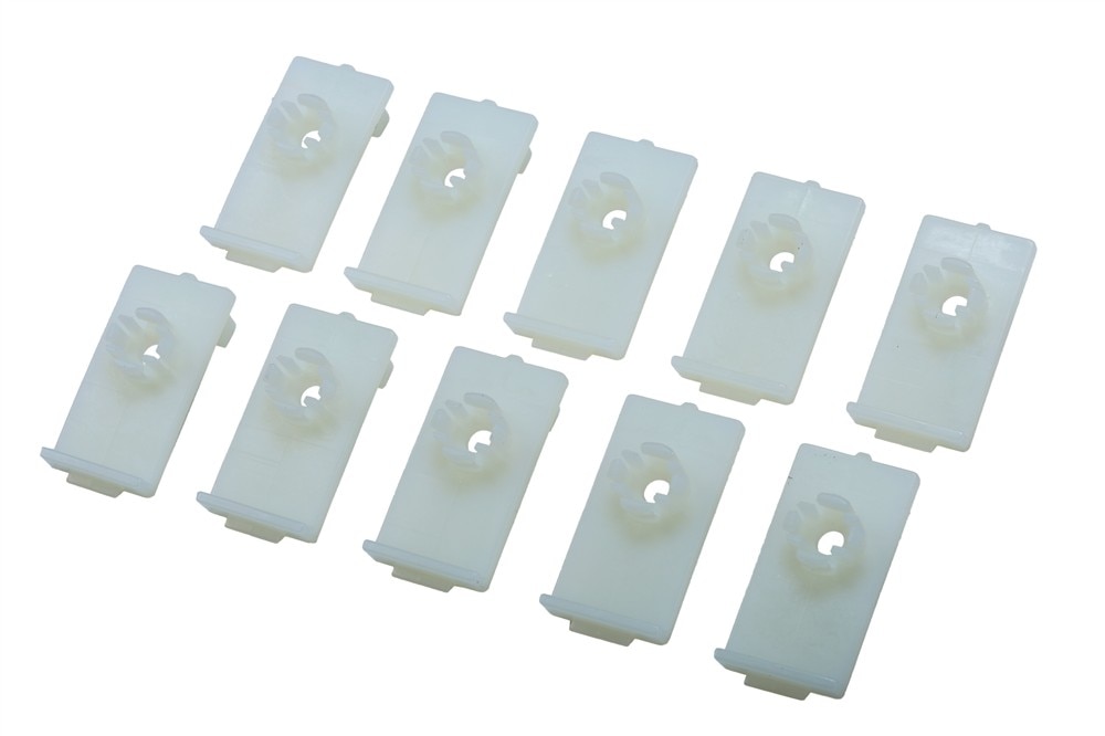 GM Genuine Parts Front Door Window Retainer