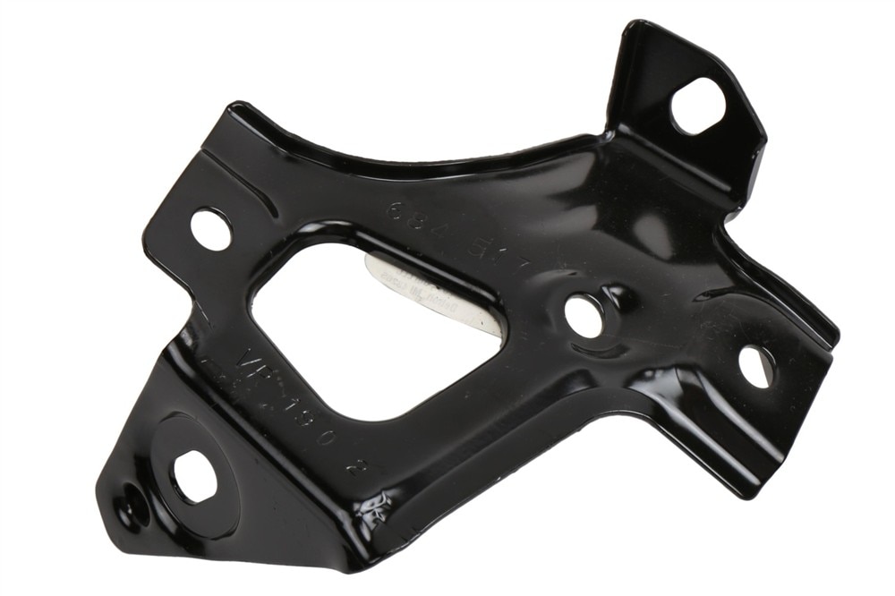 GM Genuine Parts Passenger Side Front Lower Fender Bracket