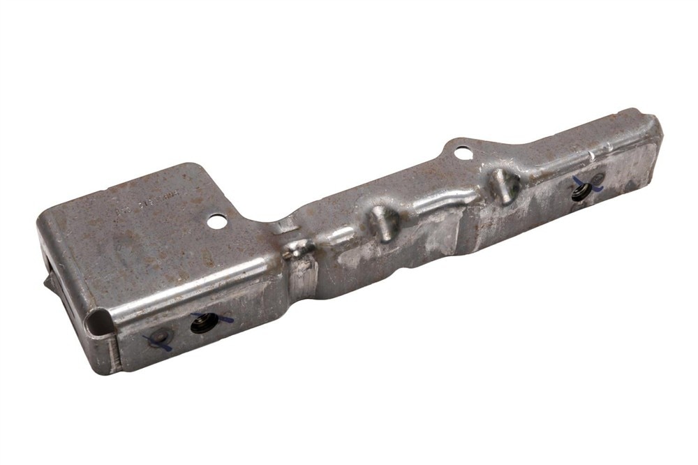 GM Genuine Parts Passenger Side Instrument Panel Tie Bar Bracket