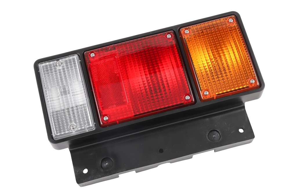 GM Genuine Parts Incandescent Driver Side Tail Lamp
