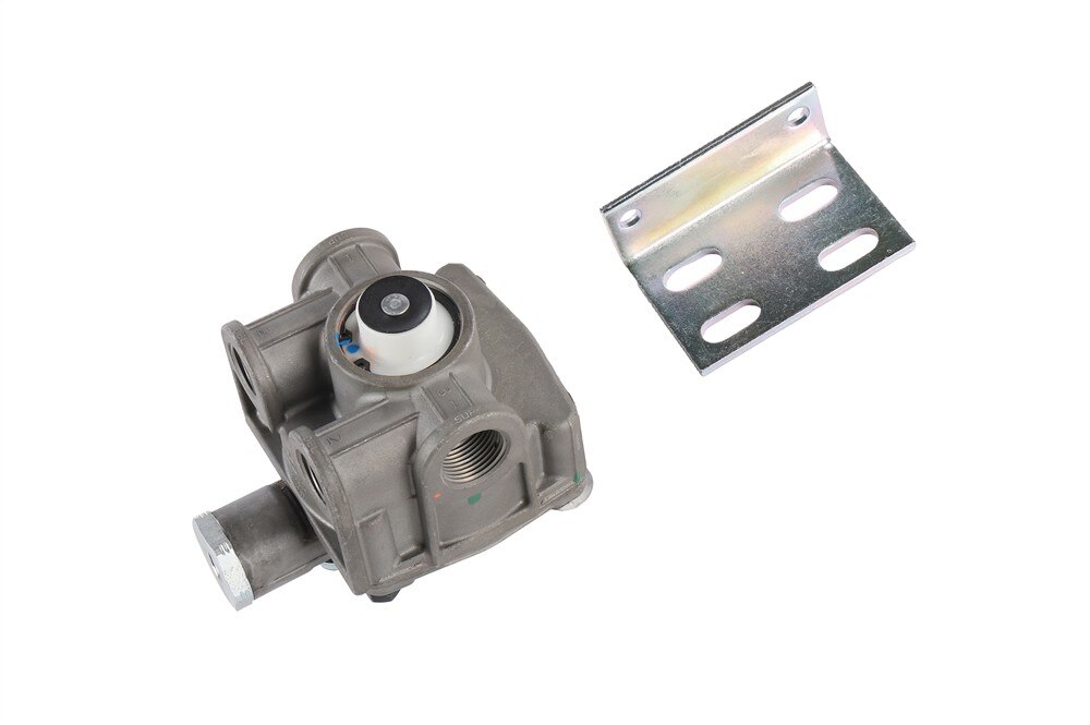 GM Genuine Parts Rear Air Brake Relay Valve