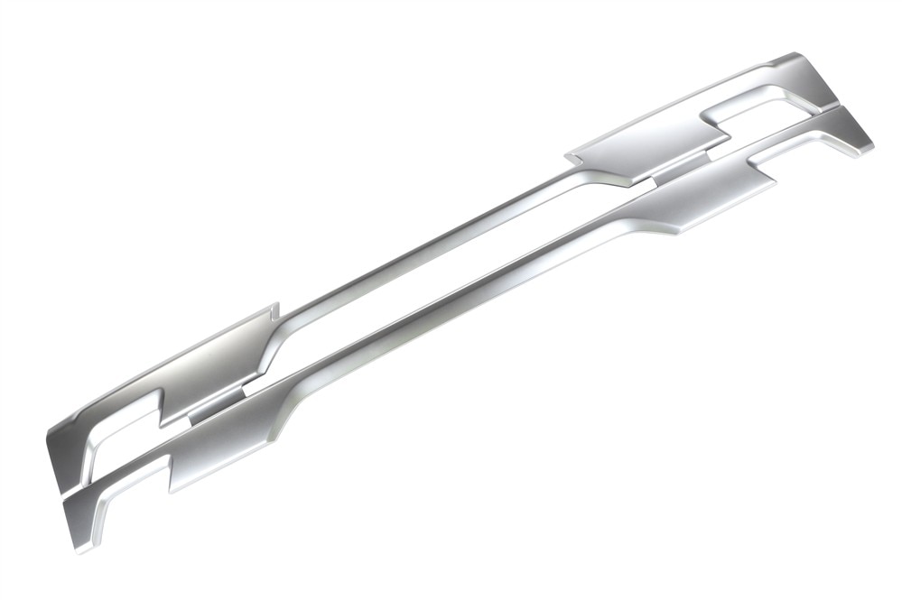 GM Genuine Parts Silver Front Grille