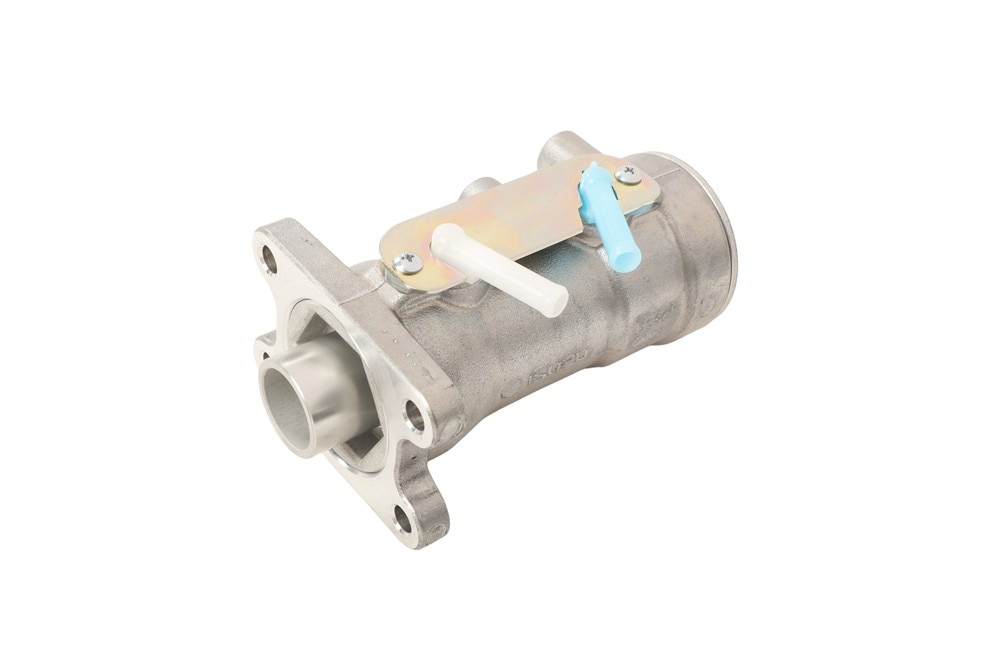 GM Genuine Parts Brake Master Cylinder